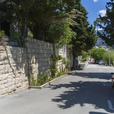 Two Bedroom With Terrace Apartman
