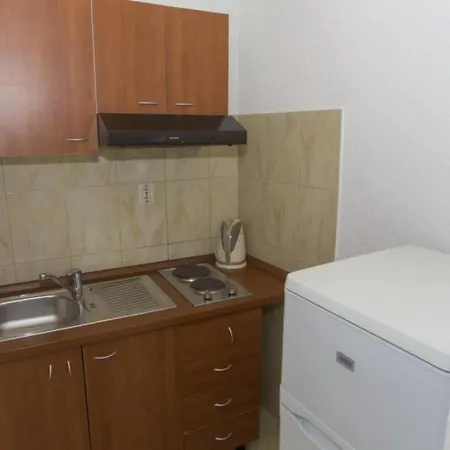Two Bedroom With Terrace Brist